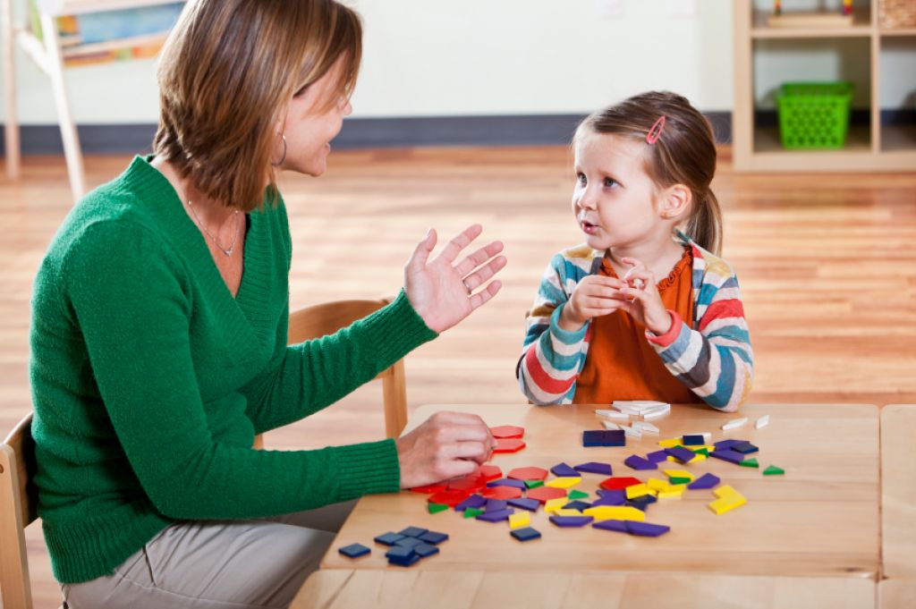 تفاوت میان اختلالات گفتاری و اختلال یادگیری زبانی در گفتاردرمانی کودکان
