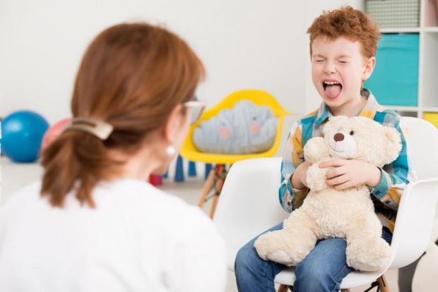 بازی درمانی برای کودکان مبتلا به اختلال طیف اوتیسم