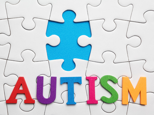 تاثیر کاردرمانی در بیماری اوتیسم 